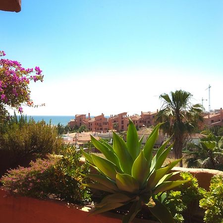Bahía Beach Apartments Estepona Zimmer foto