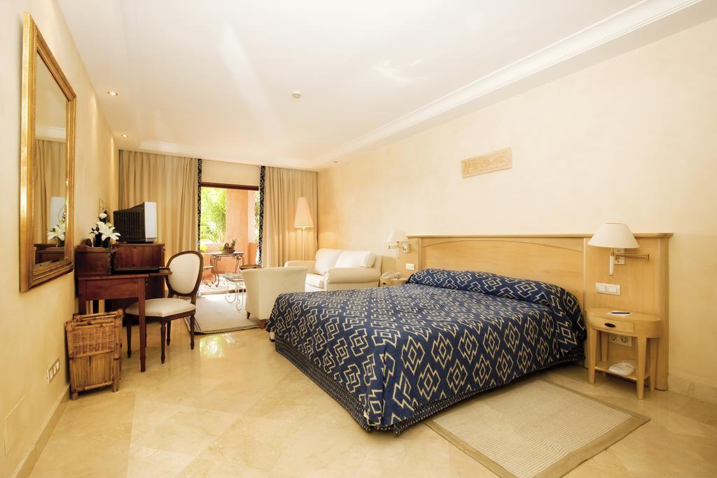 Bahía Beach Apartments Estepona Zimmer foto